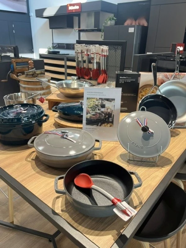 Info Demeyere en Staub nu bij Miele Center Mariman